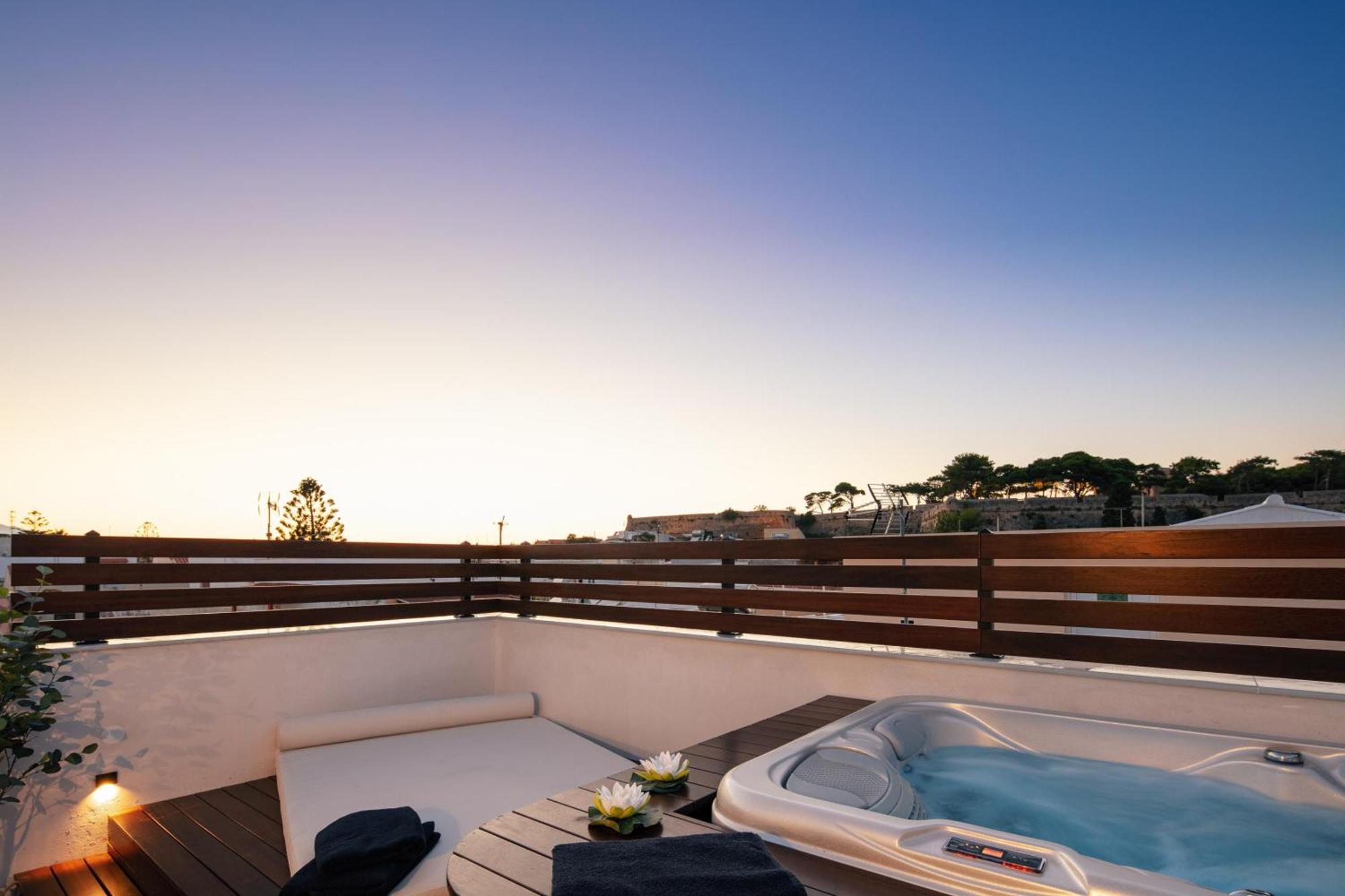 Le Bijou Luxury Suites Rethymno Exteriör bild